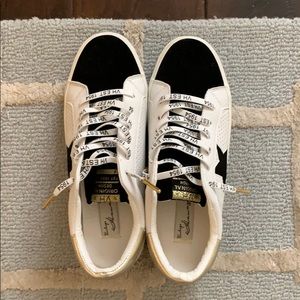 Vintage Havana sneakers